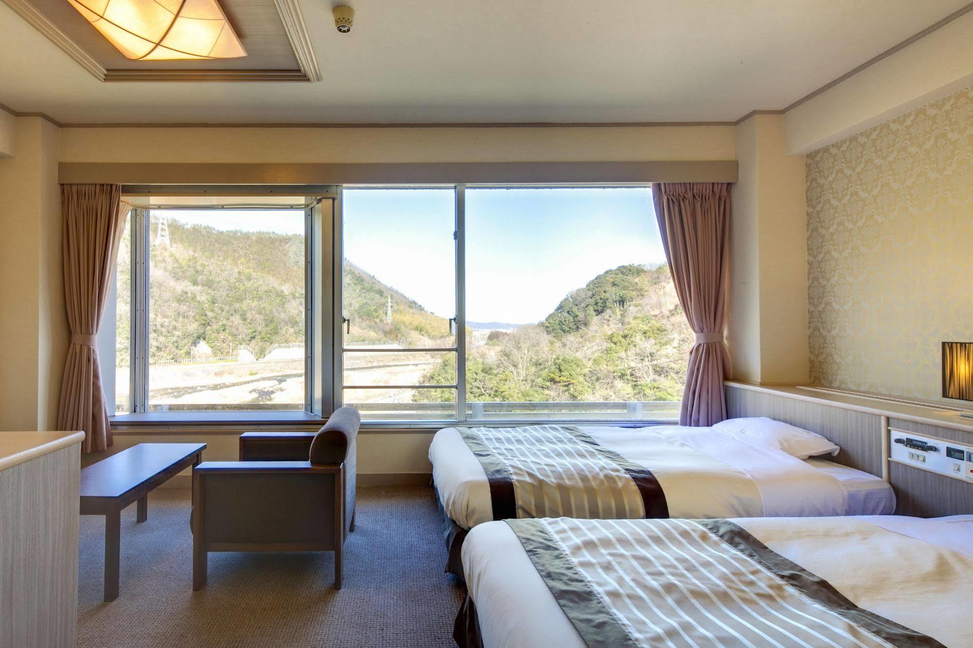Misasa Royal Hotel מראה חיצוני תמונה
